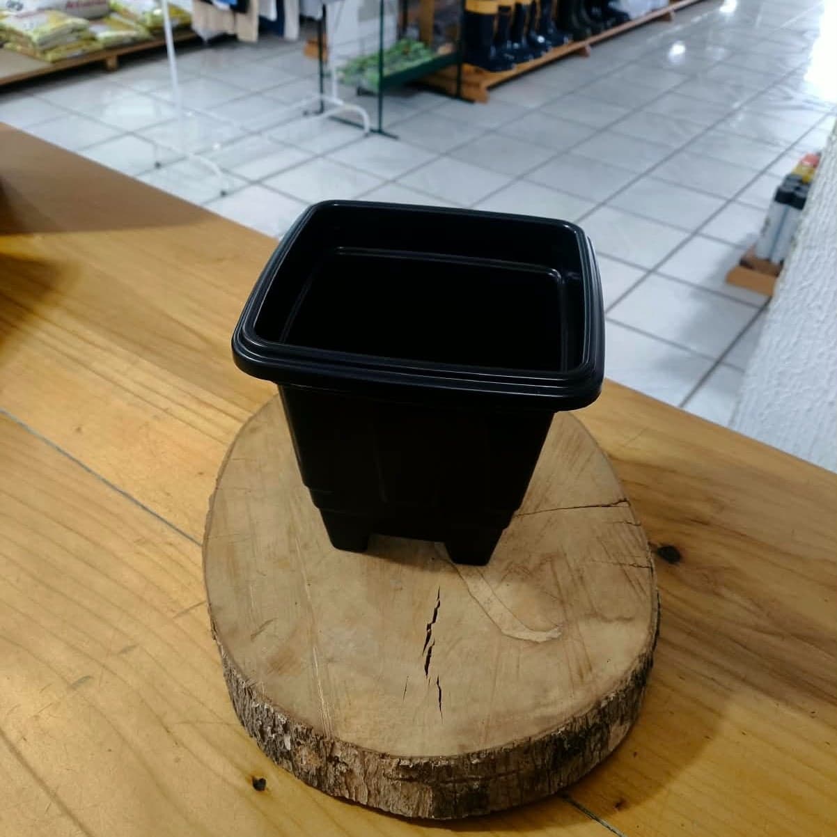Vaso quadrado preto